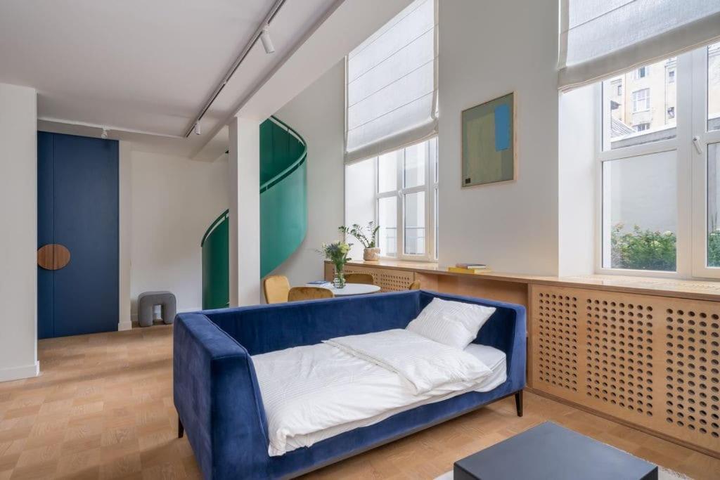 Апартаменти Designer Loft In The City Center Рига Екстер'єр фото